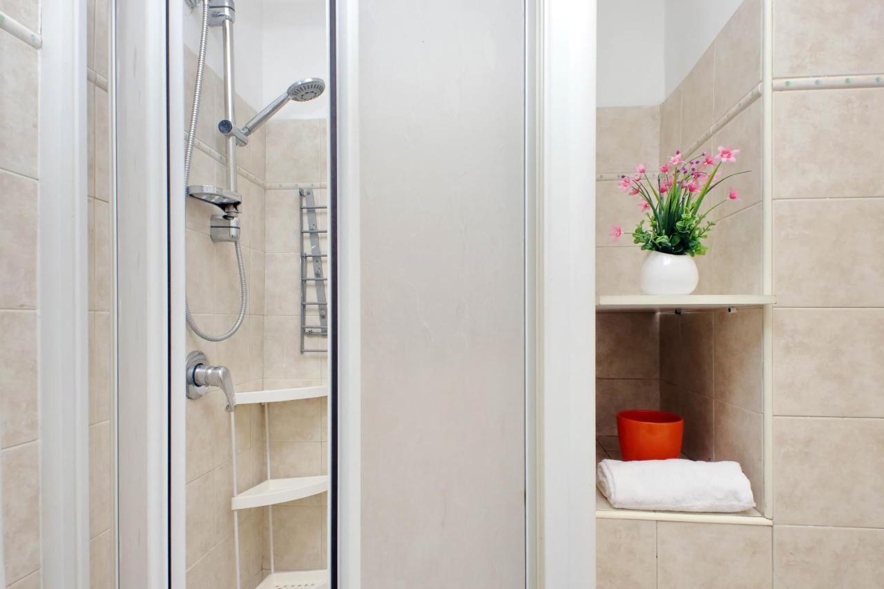 4Bnb - Quiriti Delightful Apartment Рим Экстерьер фото